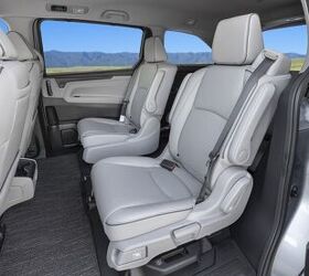 honda recalls 440 000 odyssey minivans for decade old airbag issue
