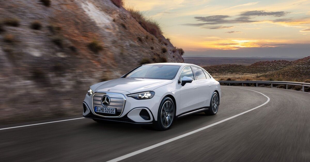 2027 Mercedes-Benz C-Class Electric Brings Big Range, Bigger Screen