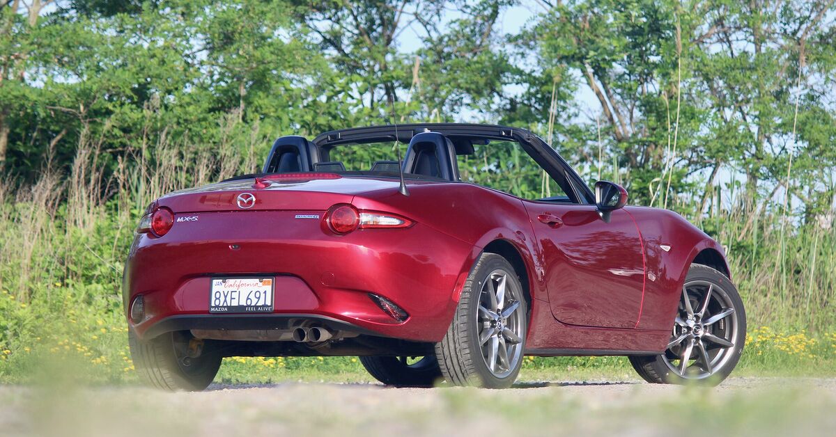 Patents Show What Could Be The Next Mazda MX-5 Miata's Hybrid Setup