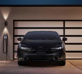 the exact price difference between a 2026 and 2027 toyota prius