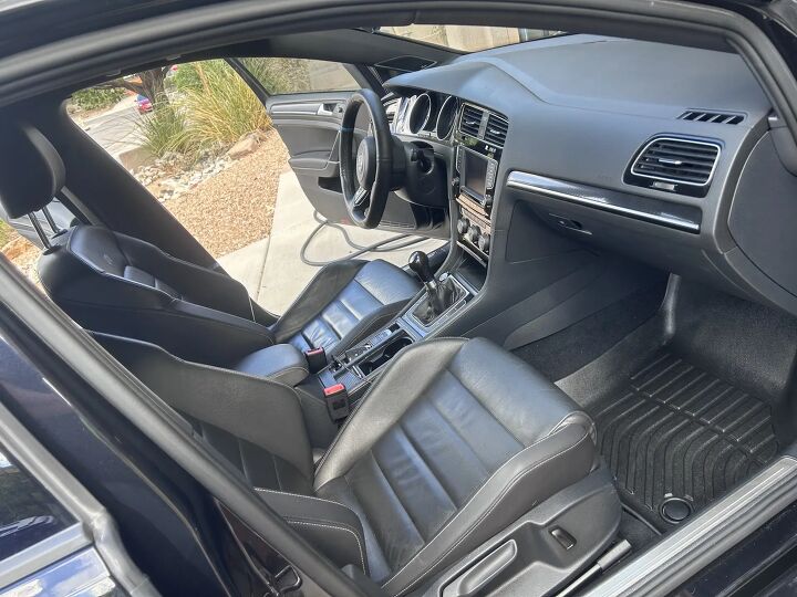 2016 Volkswagen Golf R For Sale | AutoGuide.com