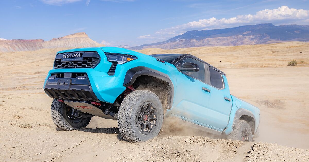 We Tested Toyota's Hard Core Off-Roaders On a Wild Adventure