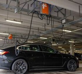 Overhead ChargePoint System Fast-Charges 20 EVs at PDX