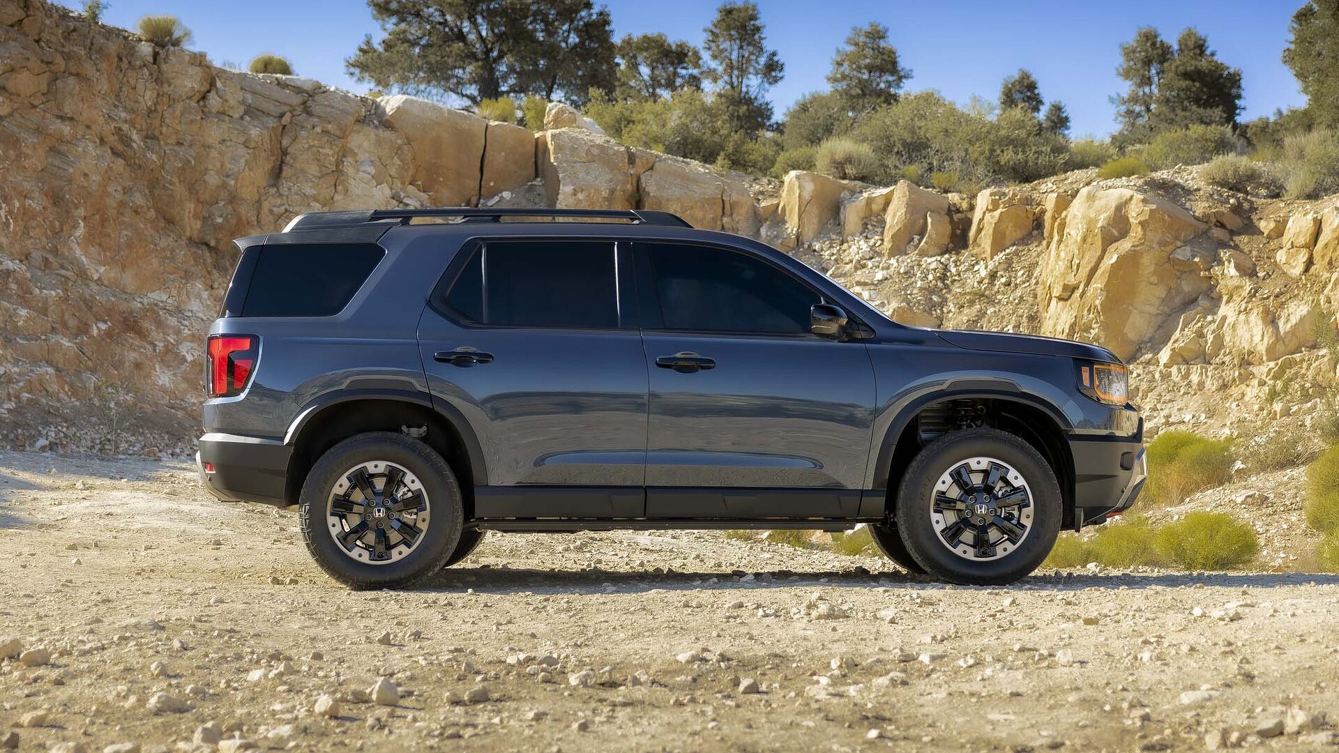 Honda Passport TrailSport 2027 в профиль