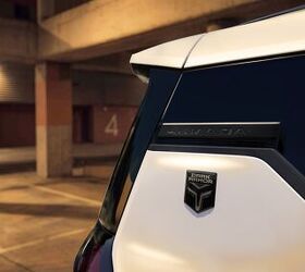 2027 nissan armada forgets what color looks like with dark armor pack