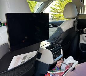 5 reasons to choose the kia carnival hybrid over a crossover or suv
