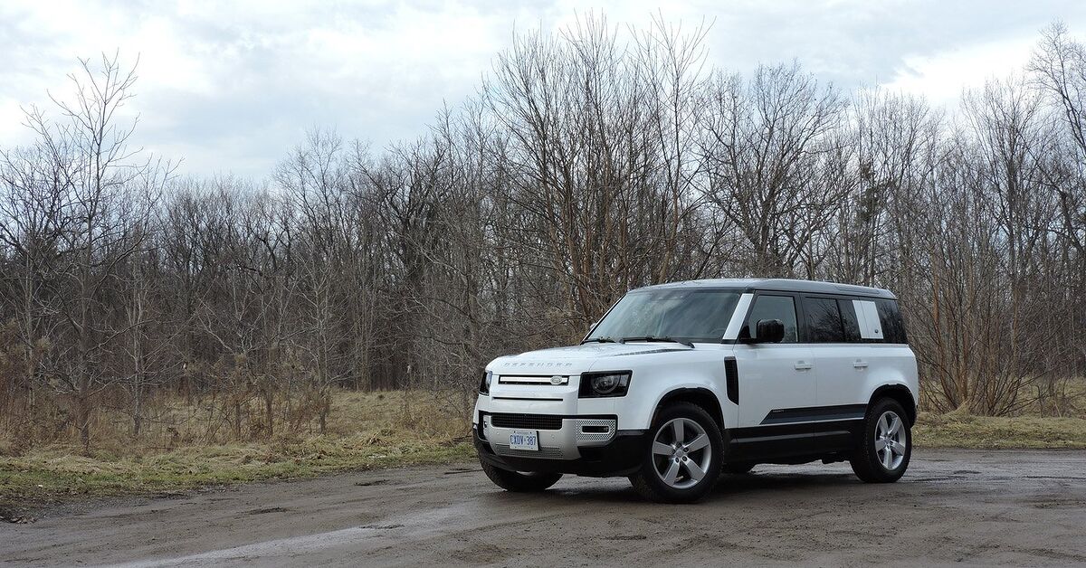 2024 Land Rover Defender 110 P500 SE Review - Different Can Be Good ...